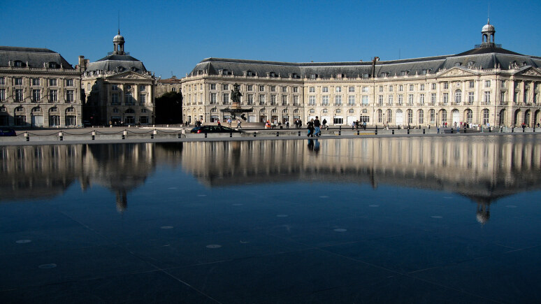 Location camion Bordeaux